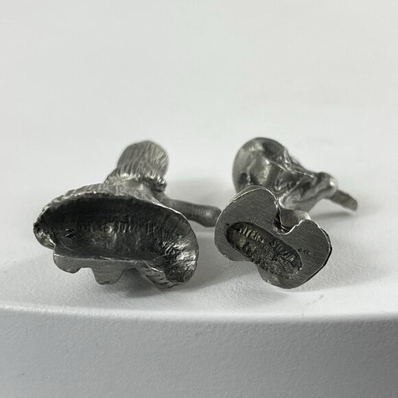 Vintage Pewter Miniature Hawaiian Dancer Hula Girl grass skirt & Boy With Guitar - Picture 6 of 8